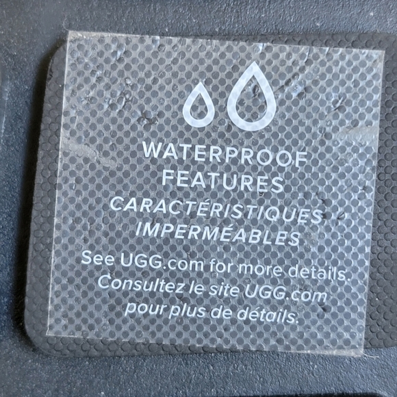 UGG Ashton Chelsea Waterproof Suede Boot - Picture 8 of 9